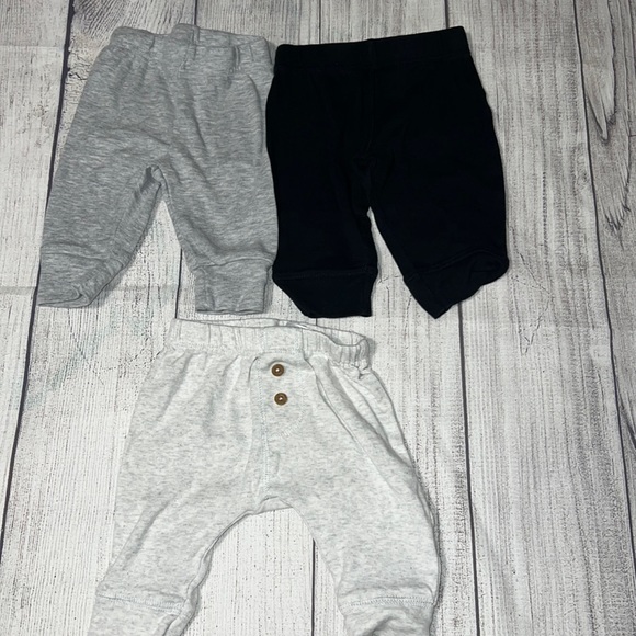 Baby pants bundle 3 months - Picture 1 of 10